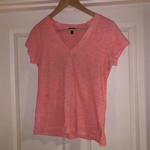 Express peach/pink tee shirt size m.